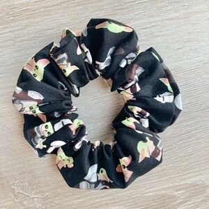 Star Wars mandalorian scrunchie
